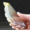 Ručně vyráběný hřeben z přírodního jačího rohu, kadeřnický hřeben s jemnými zuby, antistatický masážní kartáč pro rovnější a natáčející suché a mokré vlasy