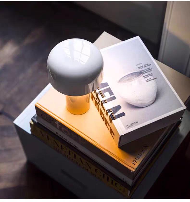 Nordic Style Mushroom Desk Lamp: Creative Bedside, Bar, Bedroom Atmosphere Light