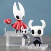 W magazynie Hollow Knight The Knight 2195 Hornet 2196 Urocza Figurka Akcji Figurka Zabawka Ozdoby na Biurko Komputerowe Lalka Prezent