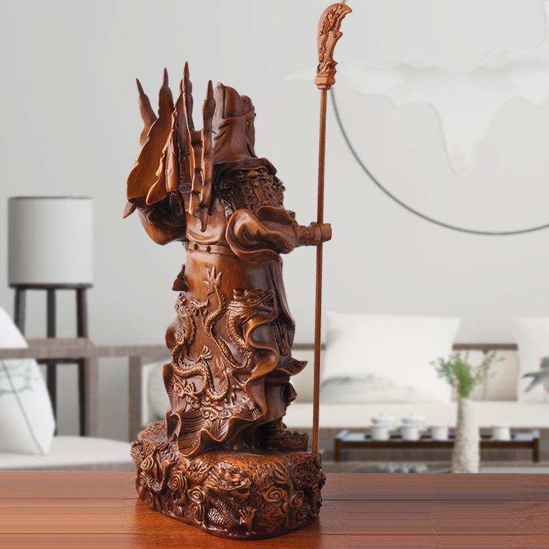 Wealth-Bringing Guan Gong Statue: Martial God Figurine for Home or Office Decor