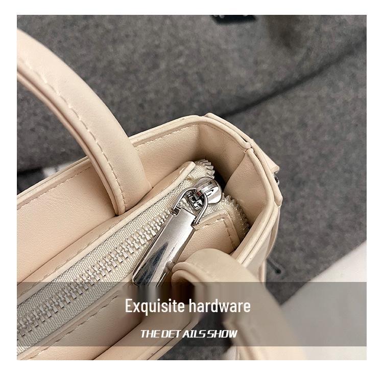 Miu Miu Girls' Retro Mini Crossbody Shoulder Bag with Lipstick Holder In Zhang Yuanying Style.