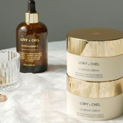 ELIMERE Lori & Chel Herrliche Feuchtigkeitscreme & Beruhigendes Essenz-Set