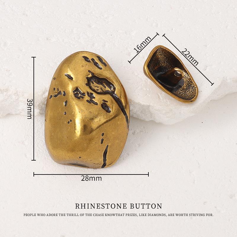 

5pcs Irregular Special-Shaped Metal Buttons Retro Trench Coat Fur Coat Ancient Gold Buttons Chinese Jacket Decorative Buttons 22Mm small old gold