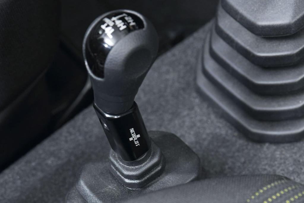 Neoplot Transfer Knob Extension for Jimny NP71770 (JB64W)/Sierra (JB74W)/Nomad (JC74W)