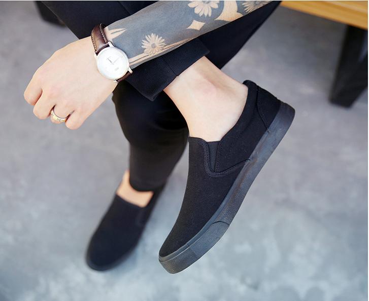 Herren Canvas Schuhe Schwarze Sneaker Lässige Slipper Mokassin Herrenschuhe Erwachsene Slip-On Flats Sommer Herren Trainer zapatos de hombre