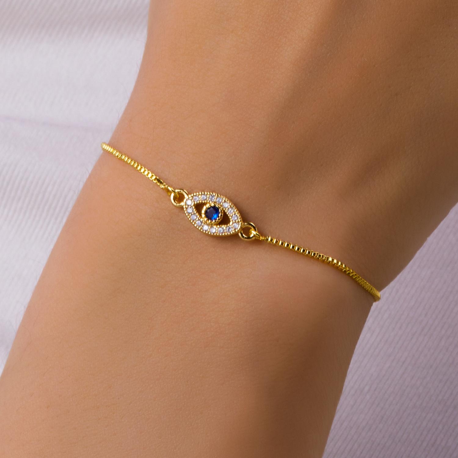 

Exquisite Zircon Evil Eye Pendant Necklace for Women Girls Fashion Simple Rhinestone Waterdrop Clavicle Chain Necklace Jewelry