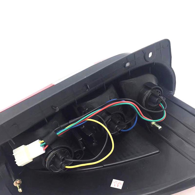 Wuling Zhiguang 6390 Luxury Rear Taillight: Red & White Brake and Reversing Light