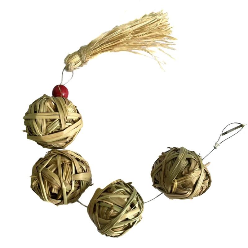 Natural Grass and Corn Core Chew Ball Small Pet Teeth Cleaning Hanging Toy for Rodents