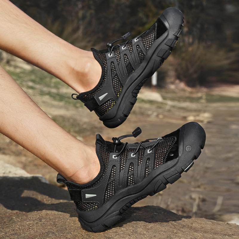 Fashion New Men's Shoes Mesh Men Outdoor Flats Casual Outdoor Sneakers Summer Men Lightweight Walking Shoes Slip On Mens Luxury Sandals