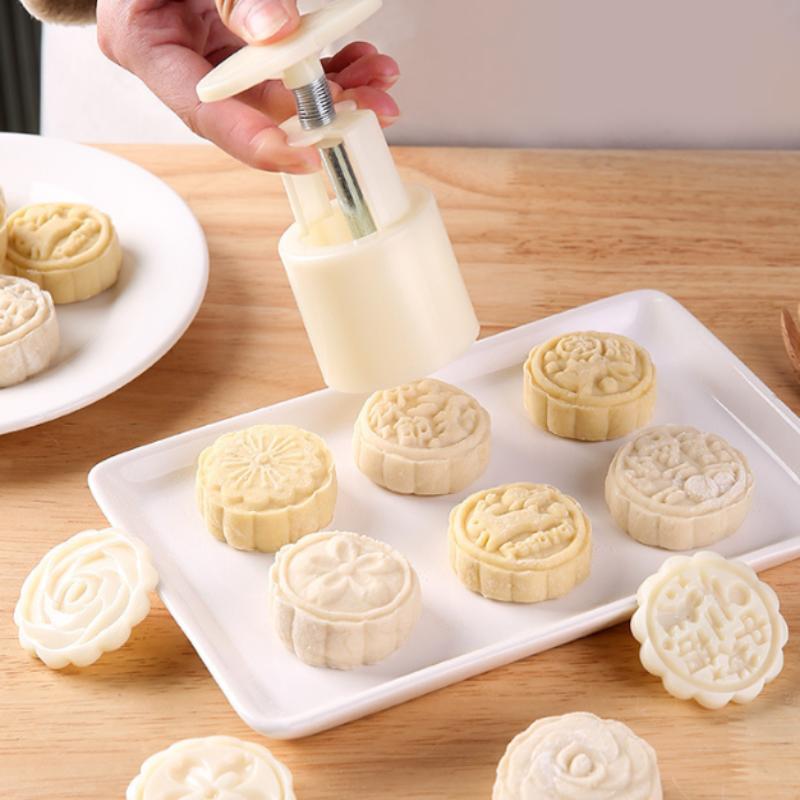 Mooncake Mold Plastic Hand-Pressure Cookie Stamps Flower Cherry Lion Pattern Plungers Pastry Decoration Tool Mid-Autumn Festival