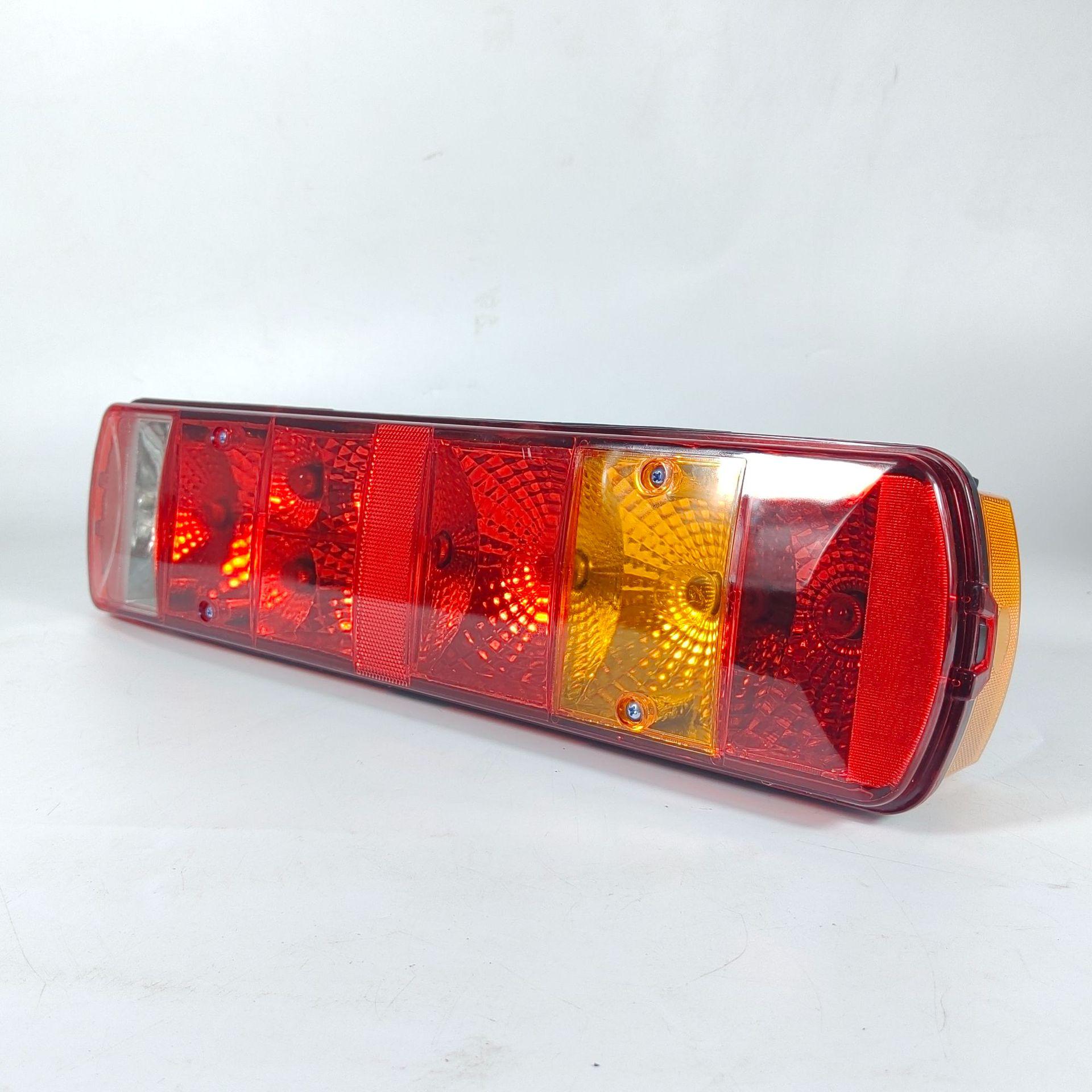 

Waterproof High-Brightness Four-Wire Rear Tail Light Assembly for Howo Truck