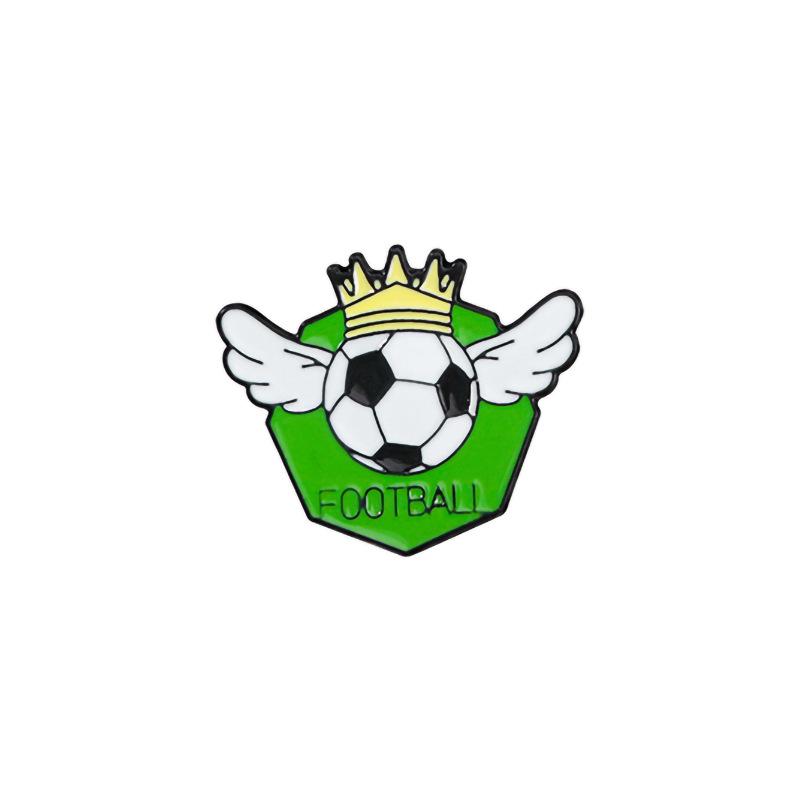 Green Football Pose Brooch - Cartoon World Cup Souvenir Metal Badge