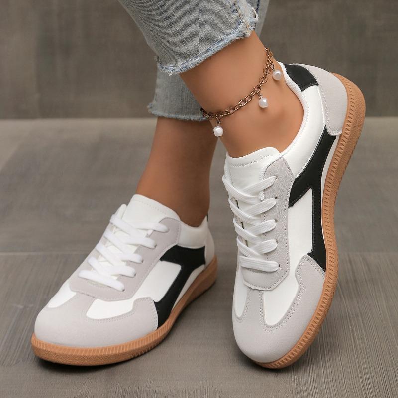 Board shoes women's spring and autumn new versatile casual large size lace-up white shoes