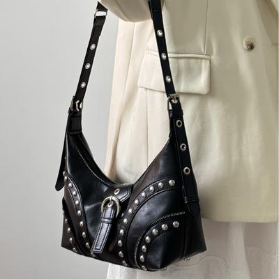 New Large-capacity Tote Bag, Medieval Underarm Shoulder Bag, Retro Locomotive Bag, High-texture Messenger Bag.