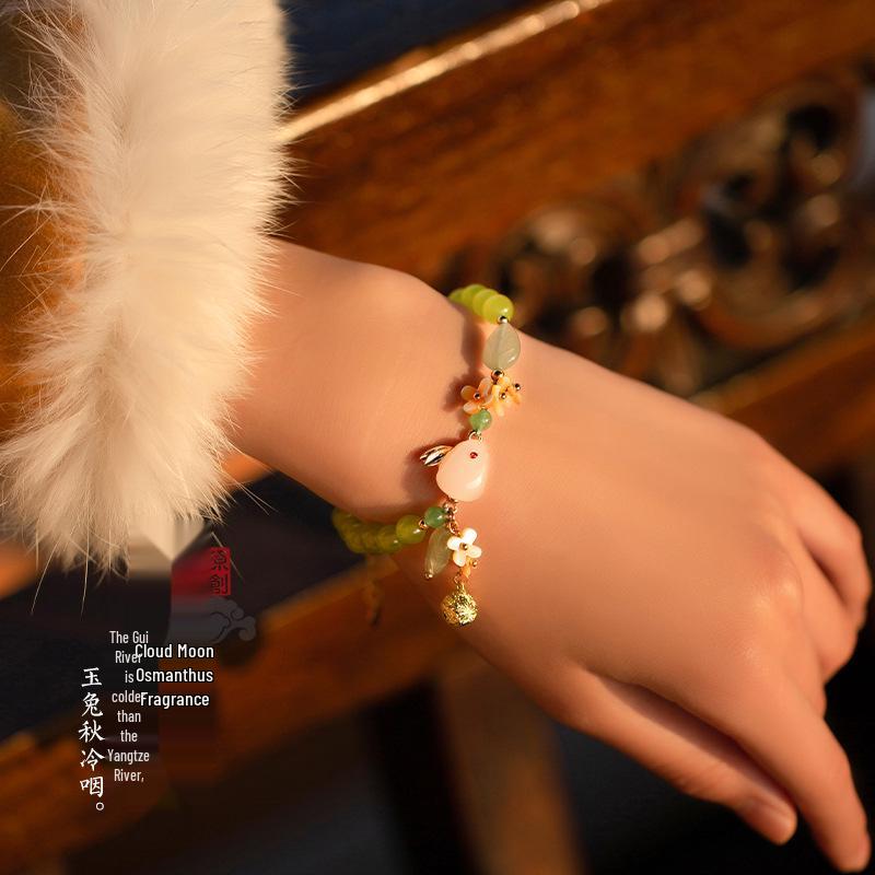 Elegant Ebony Flower Hairpin for Women – Ancient Style, High-End Feel, Simple Chinese Design, Perfect for Daily Use.