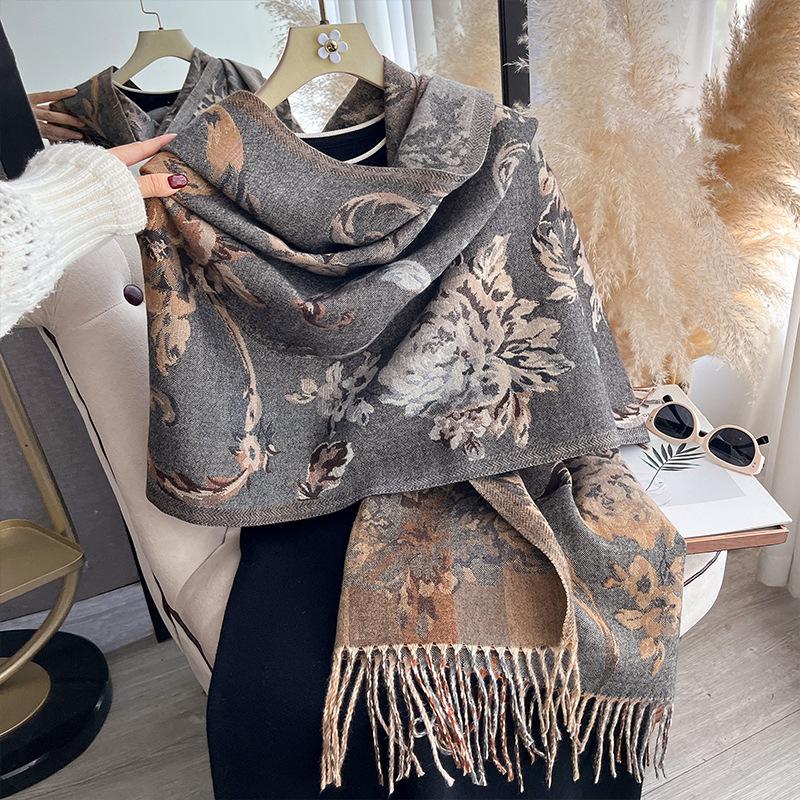 European classical vine flower imitation cashmere shawl retro old tone exquisite jacquard texture fringe warm