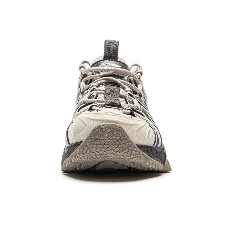 New LiNing CF Tracing, Xingye Anti Slip Wear Resistant Low Top Hiking Shoes Women's Beige Black AGLU074-6