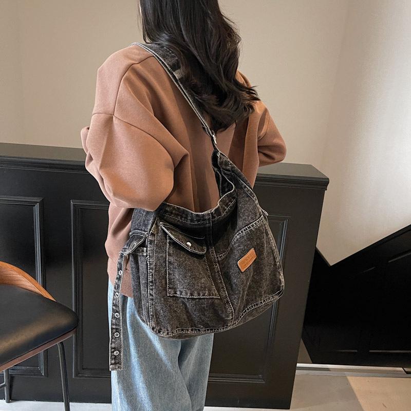 

2025 New Fashion Underarm Retro Shoulder Bag Large Capacity Work Spring Denim Women s Bag Tote Bag Trend темно-синього кольору
