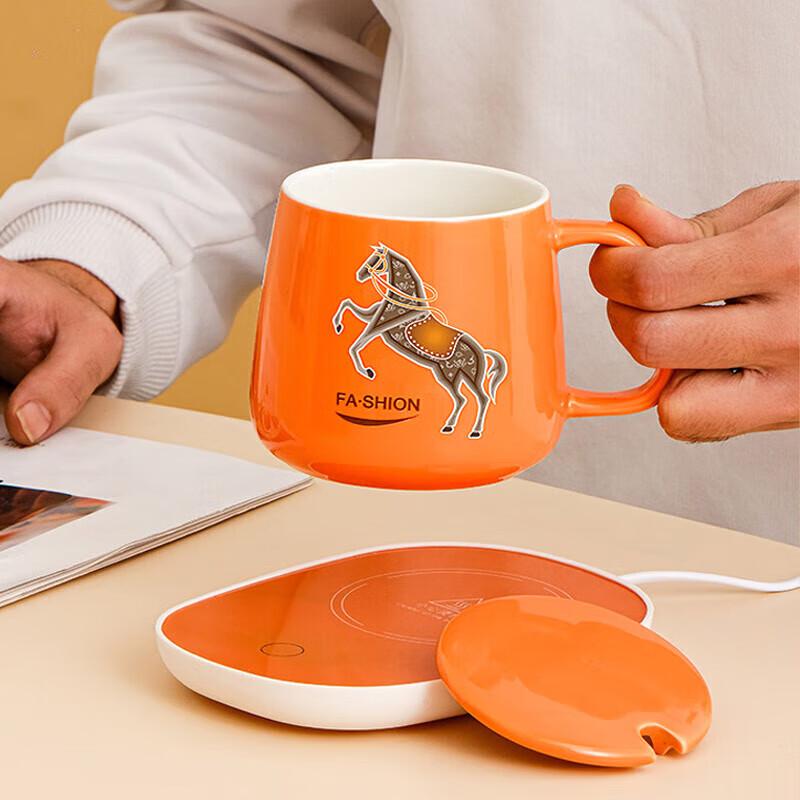 Ceramic Mug with Lid, Spoon & Towel Gift Set