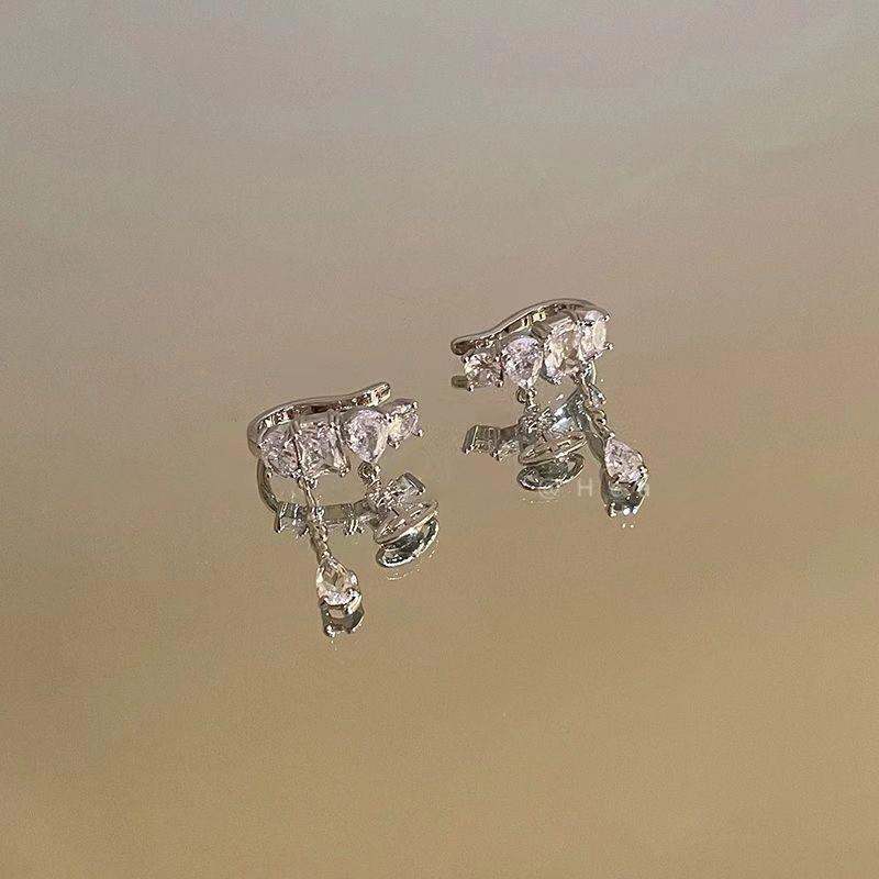 Exclusivo Ear Cuff de Camada Dupla Brilhante com Diamantes de Alto Padrão: Design Versátil e Indolor
