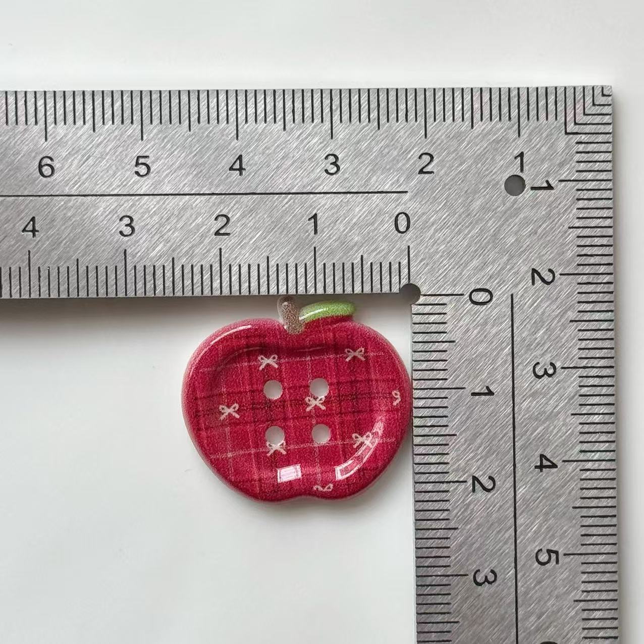 

10 шт. Рождественские пуговицы из смолы в виде яблок для рукоделия, DIY, скрапбукинга, поделок, швейные аксессуары, одежда