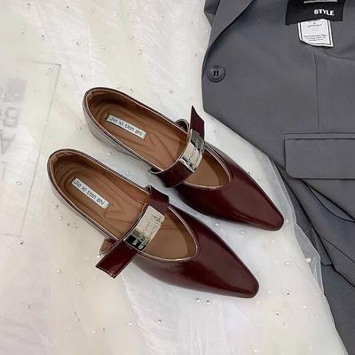 Mode Damen Spitzschuhe Freizeitschuhe Herbst Flache Quadratische Zehenpartie Damen Kleine Lederschuhe Mode Schwarz Weiches Leder Damenschuhe