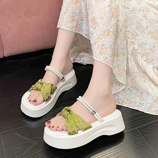 Beautiful Slippers Women's Summer Must-have Skirt Pearl New Sandals Heightening Casual Sandals
