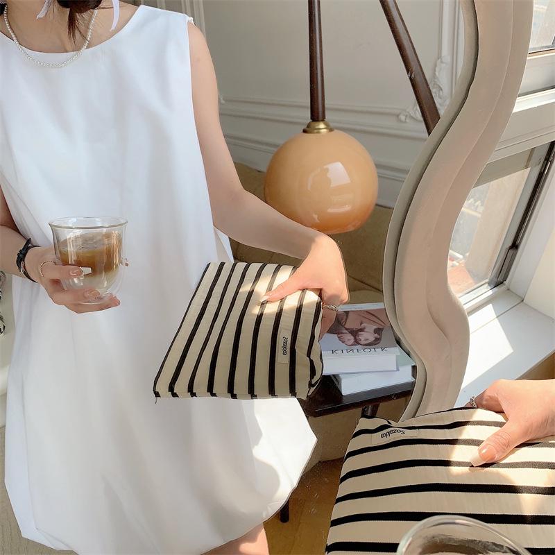 Large Capacity Knitted Stripe Cosmetic & Toiletry Travel Bag