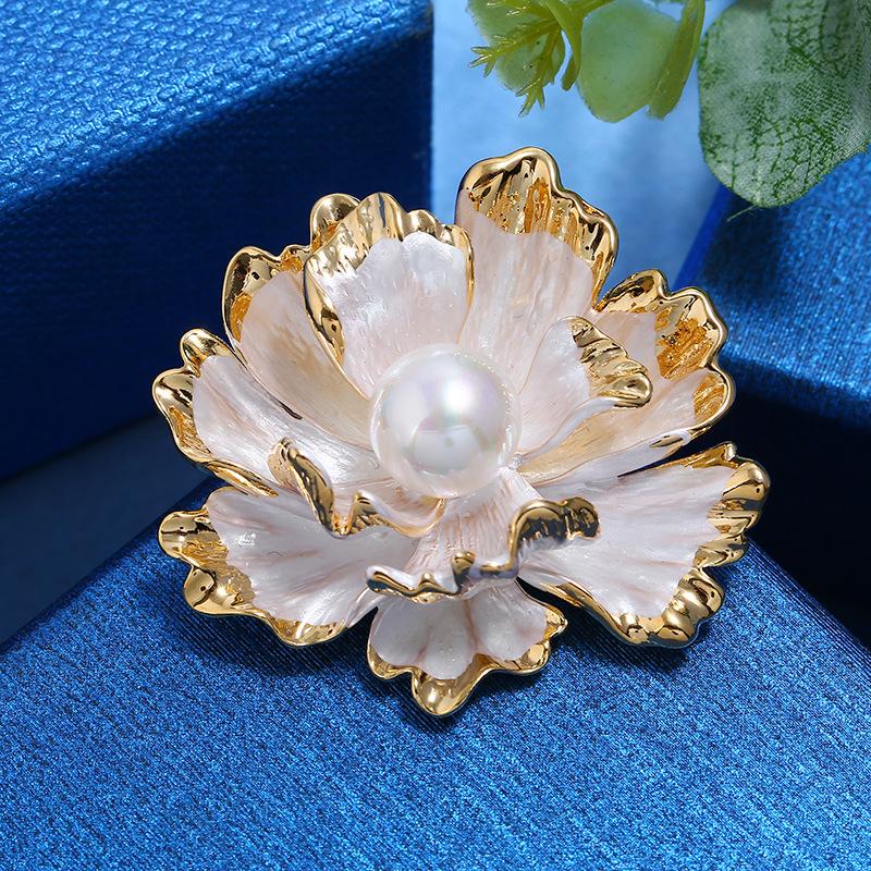 Retro Chinese Style Peony Brooch Female Pearlescent Temperament Hand-painted High-end Pin Brooch Cheongsam Jacket with Accessories