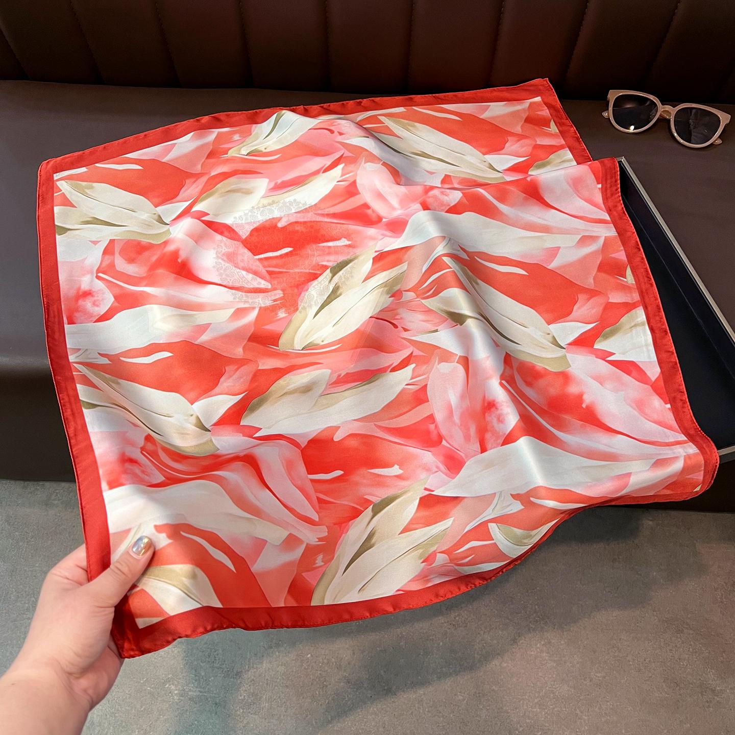 Korean Style Floral Printed Small Square Scarf Women Summer Fashion Decorative Neckerchief 6565cm красный