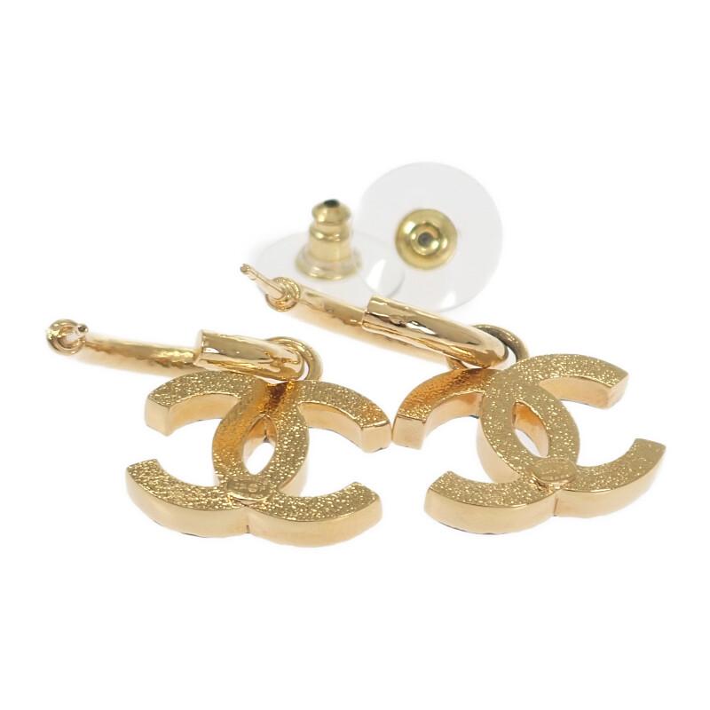 Chanel ABC741 Pierce metal dourado Mulher