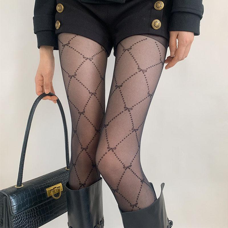 

Rhombus Dotted Line stockings Butterfly Knot Jacquard Pantyhose Women Sexy Niche Black Silk Beautiful Legs Anti Hook Pantyhose M чорний