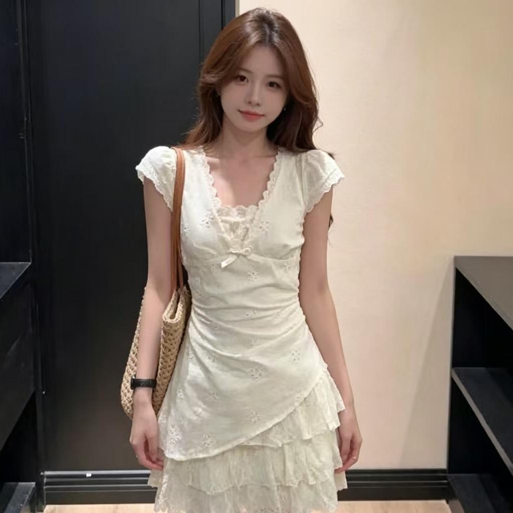 Fake two-piece lace embroidered dress women's summer waist pure desire skirt French pure desire lace irregular skirt