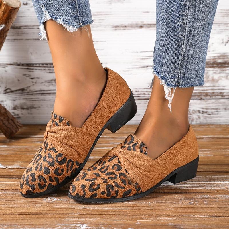 

Женские лоферы с леопардовым принтом, с острым носком и массивным каблуком, повседневные слипоны, обувь больших размеров 43 цветной печати леопарда