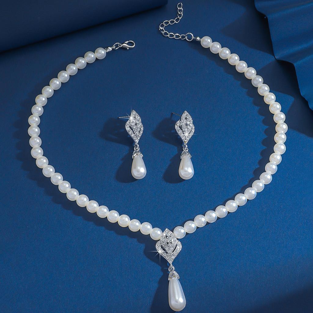 3PC Women's Fashion Trendy Zircon Water Drop Necklace Earrings Zircon Set Wedding Banquet Party Holiday Gift