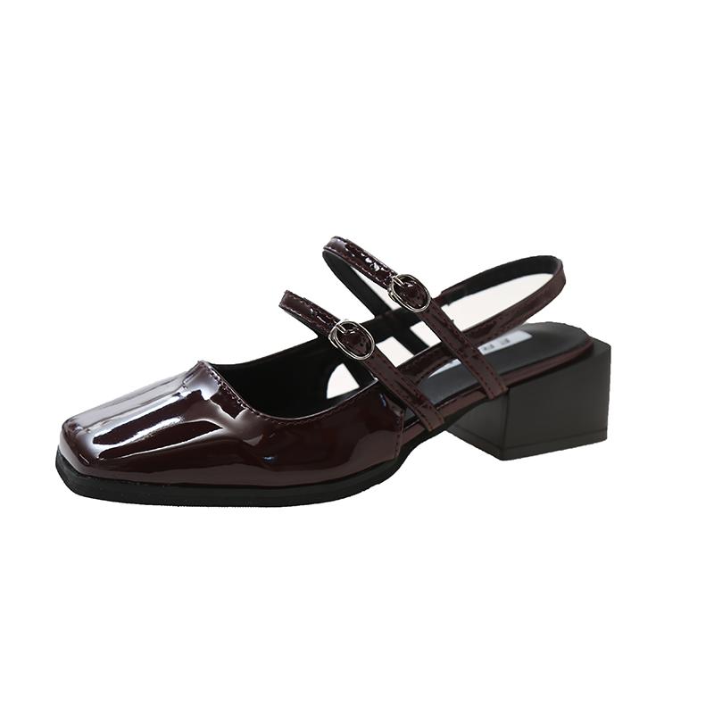 

2024 Летний дизайн Женские сандалии Модные узкие туфли на квадратном каблуке Туфли женские уличные туфли Мэри Джейн из лакированной кожи Туфли-лодочки 40 вино красного