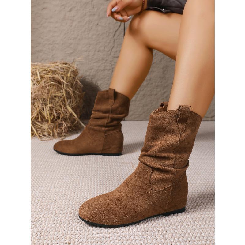Round Toe Pleated Stack Boots Women's 2025 Winter New Plus-size Retro Sleeve Wedge Mid-leg Boots