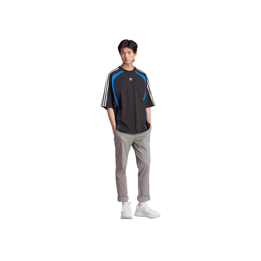 adidas Trefoil Three-Stripes Logo Sport T-Shirt mit Rundhalsausschnitt Herren Oberteile Schwarz IW3640