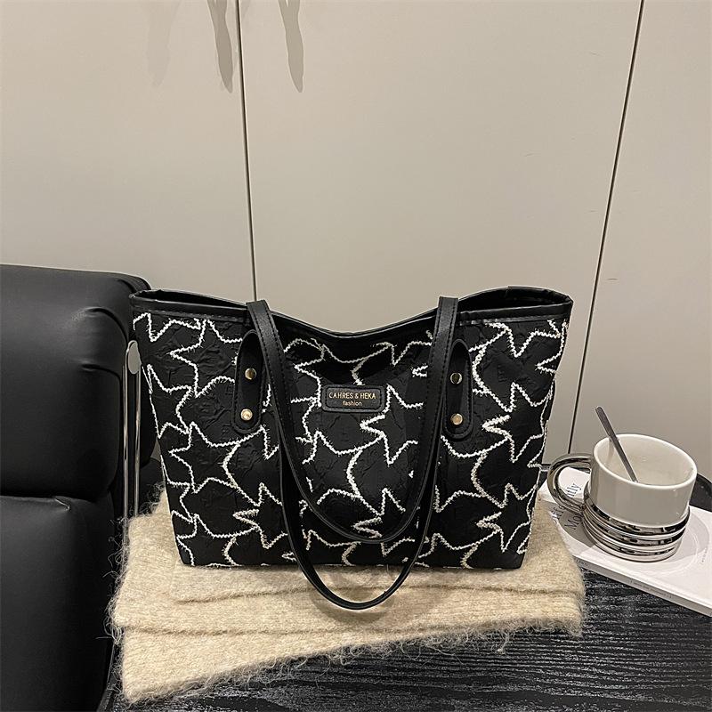 Casual Star Embroidery Women Shoulder Bags Large Capacity Ladies Tote Underarm Bag Daily Versatile Portable Female Handbags