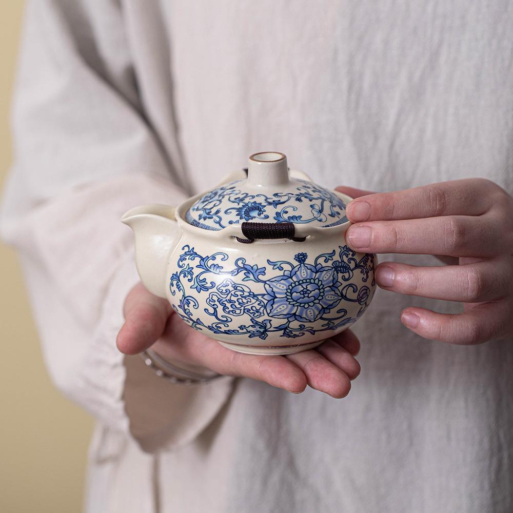 Beige Blue and White Ru Kiln Travel Tea Set Portable Express Cup One Pot Three Cups Set Company Gift Outdoor