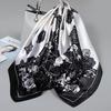 Foulard quadrato in seta stile influencer: Sciarpa da collo da donna alla moda, Sciarpa, Protezione solare, Garza stampata, Accessorio per abbigliamento professionale
