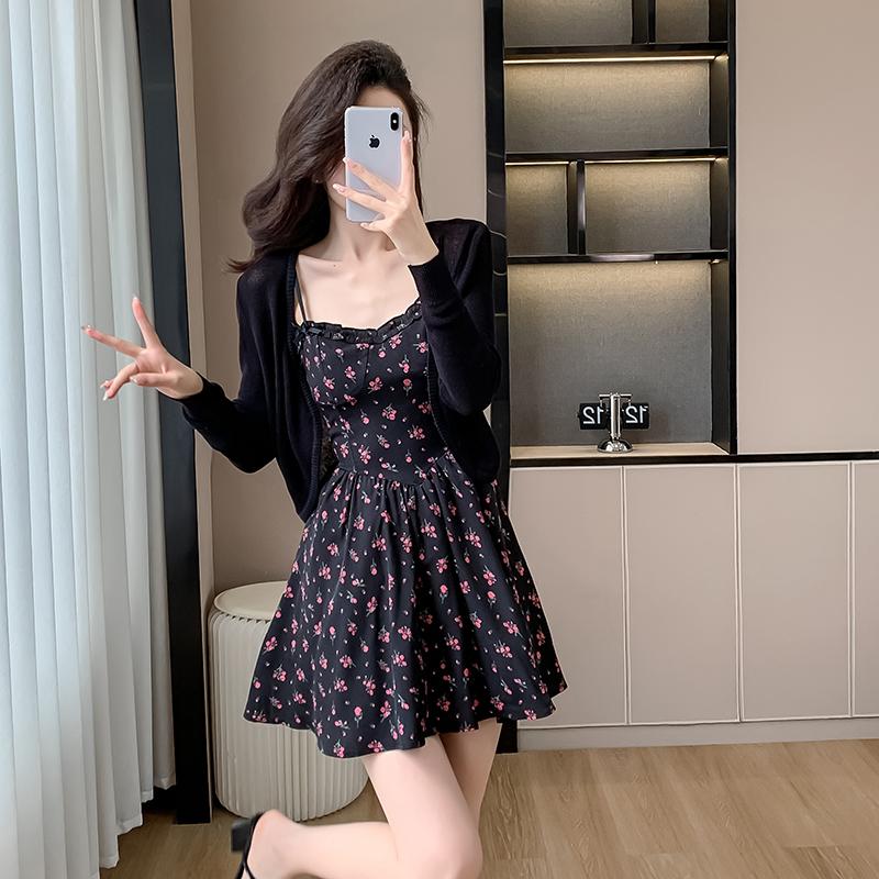 Beautiful Girl Black Floral Print Mini Dress Thin Strap Ruffle A Line Dress High-waist Slim Casual White Short Dress Summer Casual Beach Party Dress