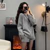 Grauer Freizeit-Pullover und Strick-Shorts-Set im koreanischen Stil für Damen
