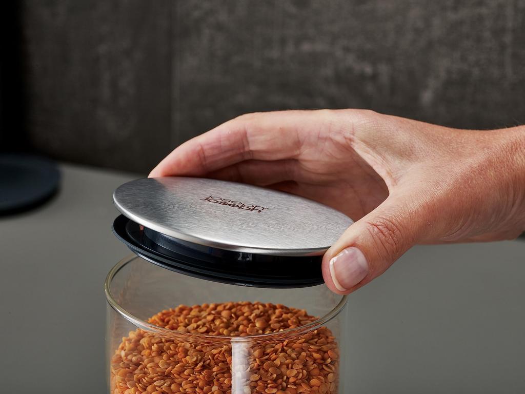 Joseph Joseph Podium 100 Glass Storage Containers (5-Piece Set) with Dishwasher-Safe Silicone Seals for a Secure Airtight Container Item #95035