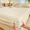 Plush Embossed Bedding with Mattress Protector, Simple Pattern Fitted Sheet, Single/Queen/King Mattress Cover Sábanas Para Cama