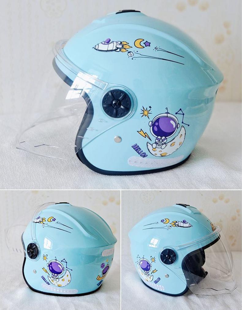 Children's Winter Safety Helmet: 3C Certified Cartoon Design, Electric Vehicle Protection, Anti-Fall, Warm Half Helmet