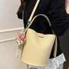 2025 Stylish and Simple Niche Portable Mother and Child Bag Women's Bag Trendy Leisure Bucket Bag New Summer Shoulder Messenger Bag