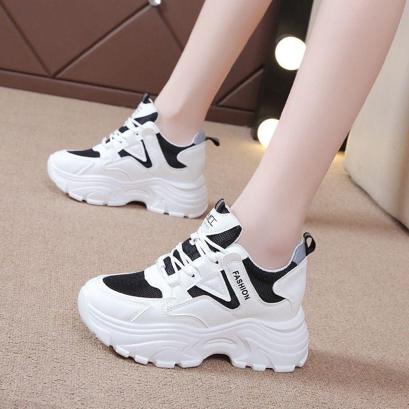 Buty damskie Dad Shoes Summer Small White z podnoszącą wkładkę Buty damskie Summer Breathable Mesh Student Sneakers
