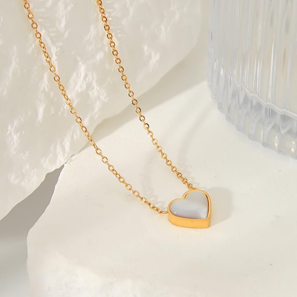 18K Gold Opal Heart Pendant Necklace - Stainless Steel, Light Luxury, Non-Fading, Versatile Women's Jewelry