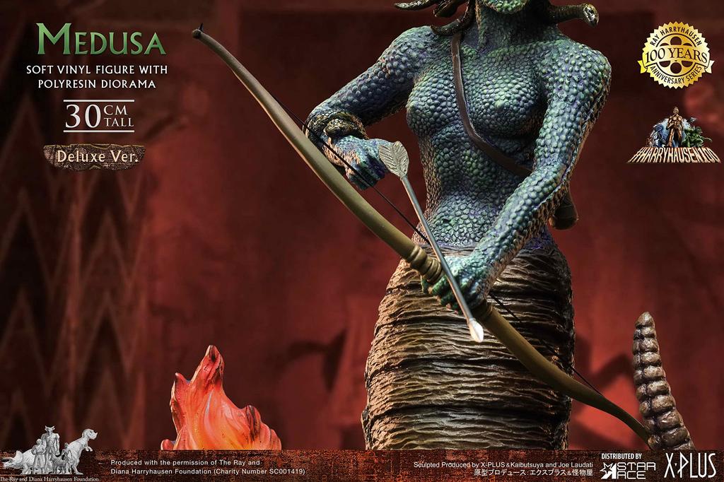 Star Ace Toys Medusa Soft Vinyl Socha Výška 320 mm PVC lakovaný Kompletní obrázek cca. Bez měřítka